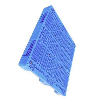Stackable πλαστική παλέτα PE 43x43' μπλε 5511lbs βαρέων καθηκόντων για την αποθήκη εμπορευμάτων
